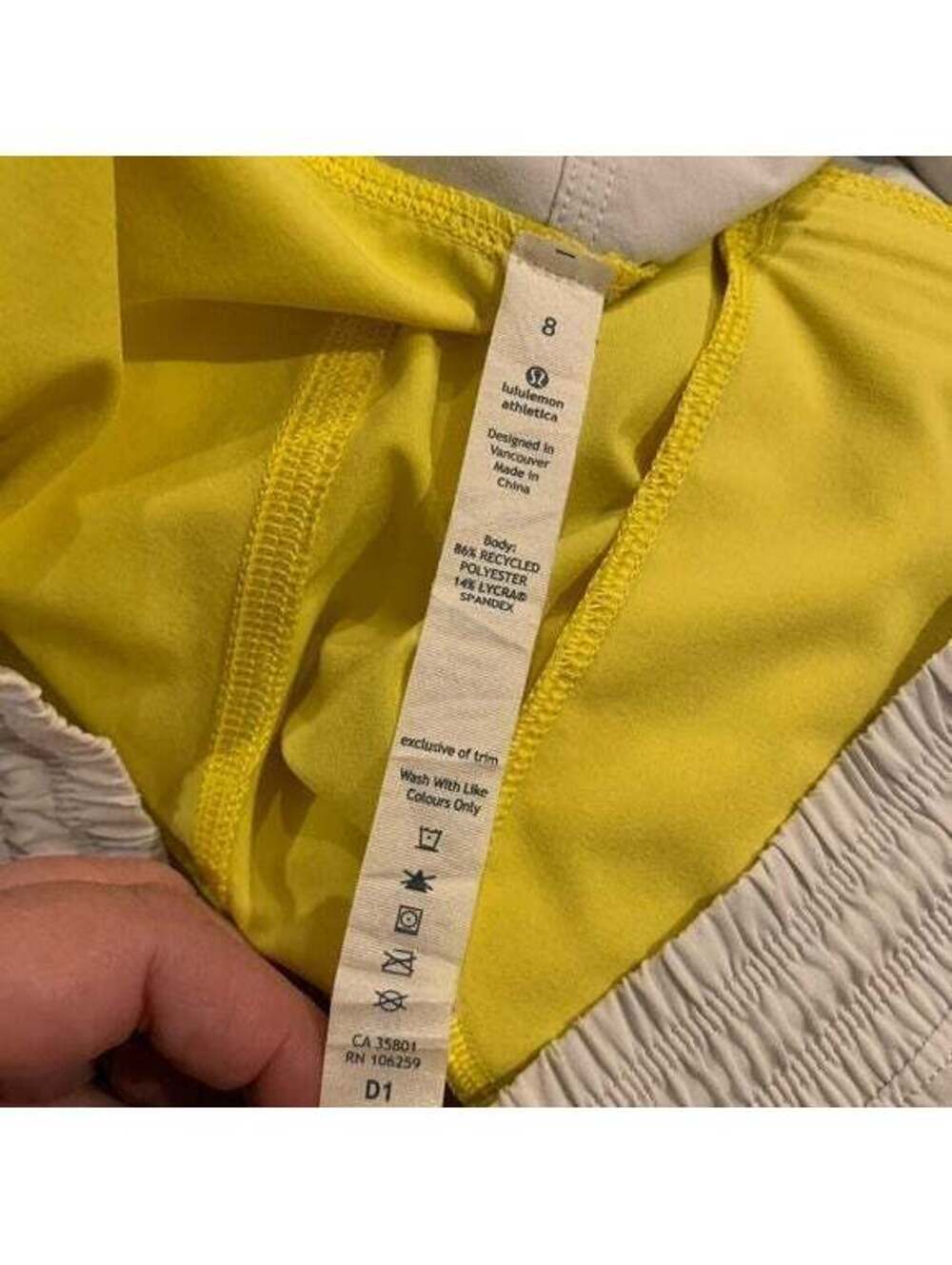 Lululemon Lively Cropped Yoga Pant Sz 8 - Picture 5 of 5